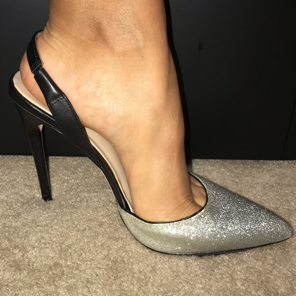 BGBGMaxazria Sling backs